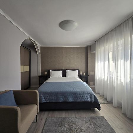 Romana Lahovary Studio Bucureşti Ngoại thất bức ảnh